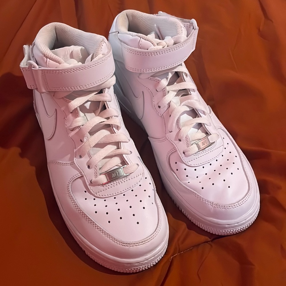 NIKE AF1 high top